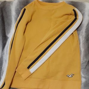 Hollister sweatshirt